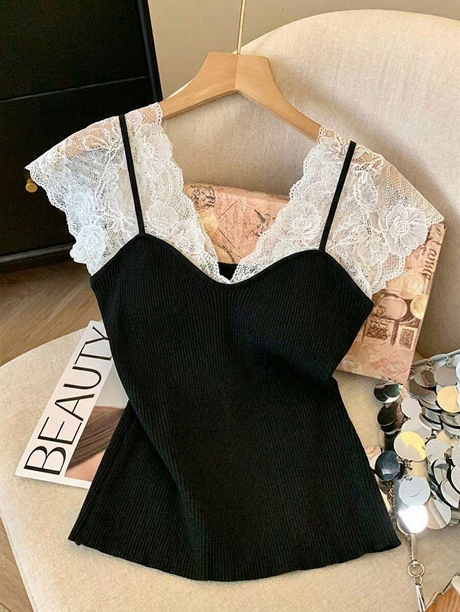 GlowEve CURVE Plus Size Lace Patchwork V-Neck Cinched Waist T-Shirt, Suitable For Dates And Daily Wear, Spring/Summer - Black - View 1