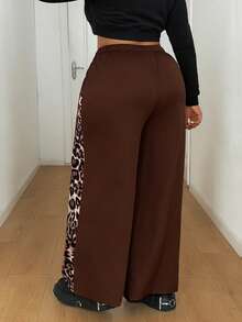 Maweii Celana Panjang Ukuran Besar Warna Cokelat Tua Motif Leopard Samping, Potongan Lebar, Kasual, Pinggang Elastis, Menutupi Pinggul, Melangsingkan, Gaya Jalanan Amerika, Cocok untuk di Rumah & Perjalanan. - MultiWarna - View 3