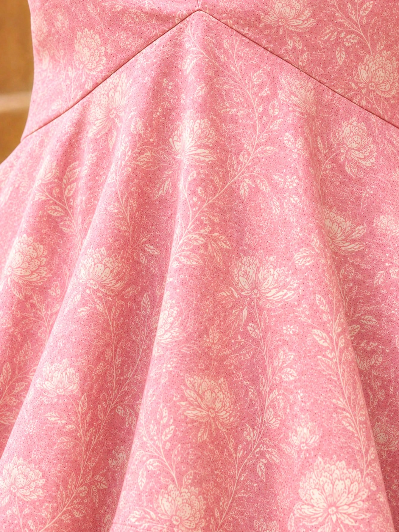Pink Halter Neck Sleeveless Floral Handkerchief Tank Top, view 7