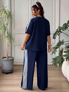 SHEIN EZwear 大尺碼女款字母印花拼色長袖上衣與長褲休閒套裝 - 藏蓝色 - 查看 2