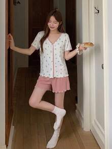 DAZY 2件組女款碎花短袖開襟上衣與短款睡褲夏季家居睡衣套裝 - 粉色 - 查看 8