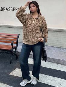 Livesso Curve 大尺碼女款寬鬆豹紋半拉鍊套頭運動衫，長袖街頭風 - 卡其色 - 查看 4