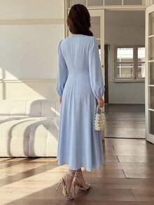 Feyla Petite 女款V領蕾絲拼接優雅收腰中長版派對洋裝 - 霧霾藍 - 查看 2
