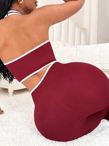 SHEIN Sports 女款滾邊掛脖背心與緊身褲運動套裝 - 酒紅色 - 查看 2