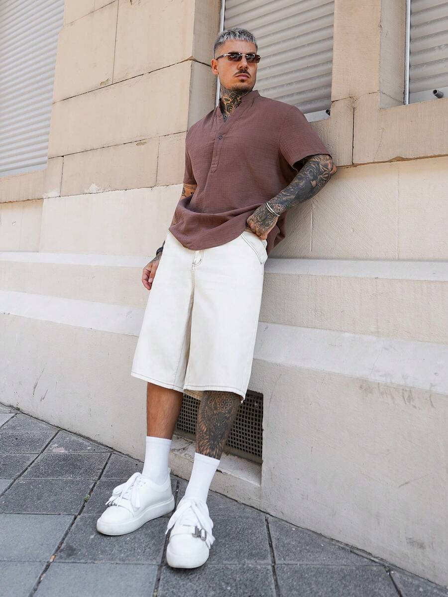 Artur Kramer Oversized Crop Length Zip Through Shorts Branded Embroided Patch Detailing Jort Style Bermudas Spring Summer Essentials - White - View 1
