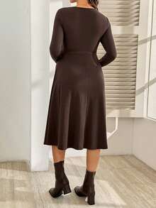 SHEIN Maternity Solid Color V-Neck Short Sleeve Nursing Dress - Brown - View 2