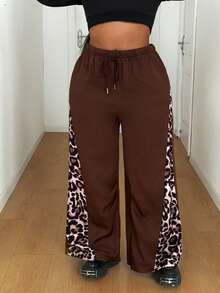 Maweii Celana Panjang Ukuran Besar Warna Cokelat Tua Motif Leopard Samping, Potongan Lebar, Kasual, Pinggang Elastis, Menutupi Pinggul, Melangsingkan, Gaya Jalanan Amerika, Cocok untuk di Rumah & Perjalanan. - MultiWarna - View 5