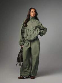 MISSGUIDED Wide Leg High Rise Casual Pants With Smocked Elastic Waist Full Length Flowy Nylon Trousers Spring Summer - Green - View 4