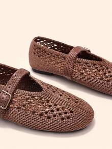 CUCCOO BASICS Ladies' Shoes With Hollowed Out Weaving And A Single Buckle With A Flat Bottomed Retro Low Vamp Mary Jane Shoes, Versatile For Daily Use Fall Shoes - Coffee - View 2