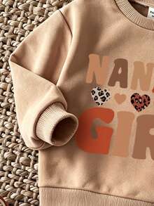 SHEIN 女嬰休閒簡約可愛卡通豹紋愛心英文字母GIRL圖案白色針織軟綿圓領長袖衛衣黑色修身打底褲2件套，適合秋冬，女童冬季衣著，兒童冬季衣著 - 彩色 - 查看 4