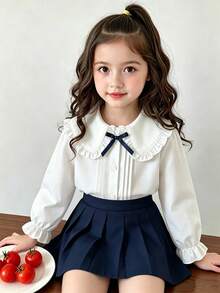 SHEIN Elladie kids 少女白色襯衫，秋季返校娃娃裝上衣，大蕾絲翻領配海軍藍蝴蝶結門襟，細緻百褶設計與荷葉邊袖口 - 白色 - 查看 2