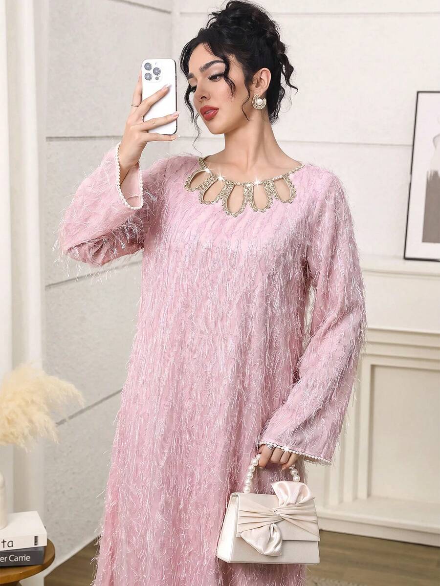 Yasmyna 女款鏤空設計圓領長袖優雅粉色阿拉伯風洋裝 - 粉色 - 查看 1