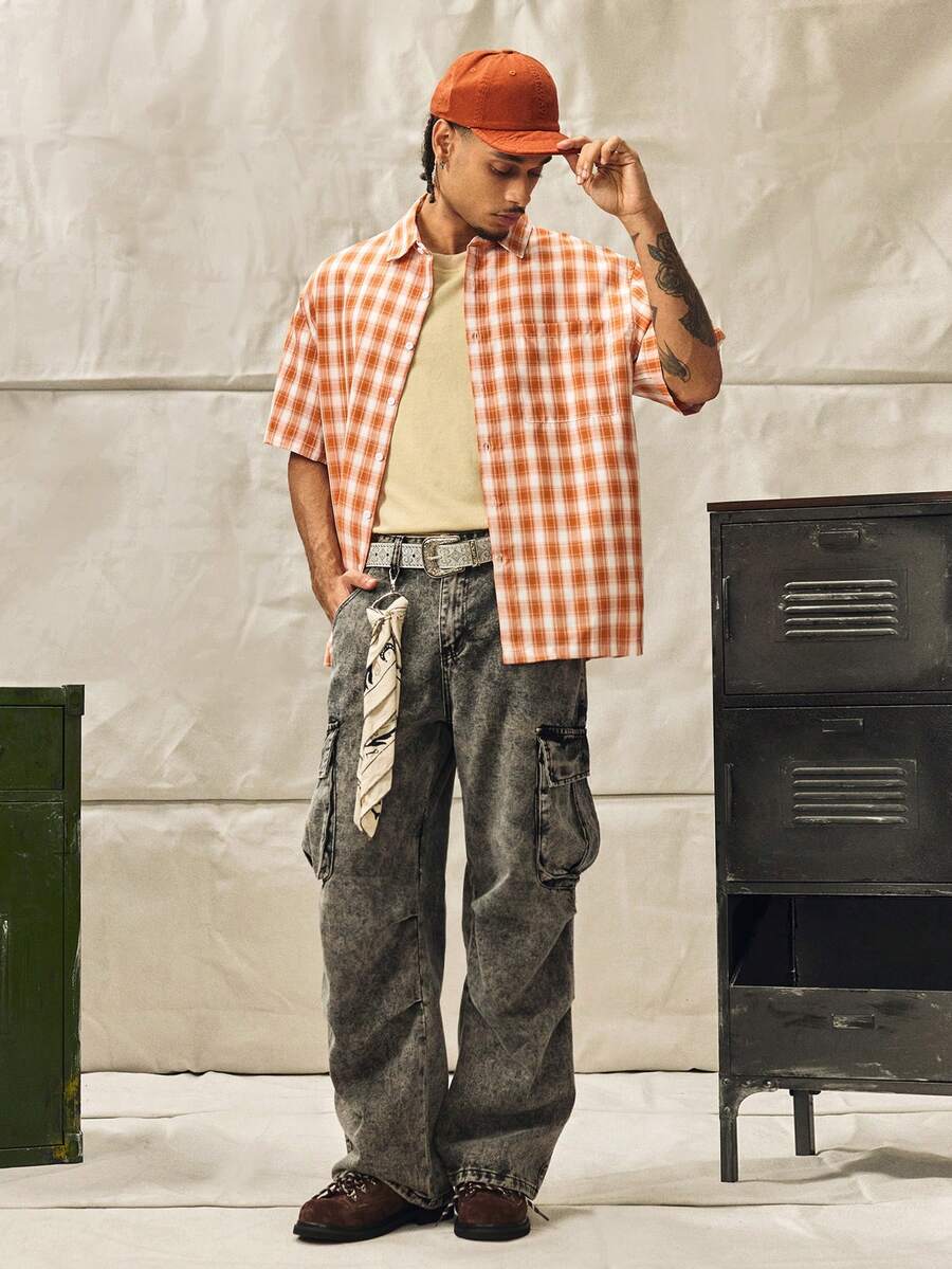 Norleigh Loose Fit Men's Flap Pocket & Side Panel Cargo Jeans (Without Belt) - Grey - View 1