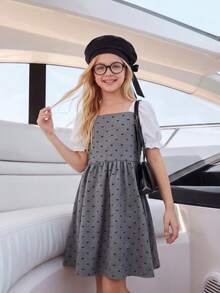 Elladie kids 少女夏季休闲时尚连衣裙，白色泡泡袖梭织面料，白色泡泡袖短袖拼接灰色蝴蝶结印花连衣裙，适合夏季返校季，甜美可爱，优雅淑女风，日常、返校、外出、度假、摄影皆宜 - 灰色 - 查看 10