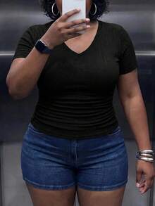 Slaydiva 2026春夏女款大尺碼新款百搭百搭休閒舒適紋理針織V領短袖T恤 - 黑色 - 查看 5