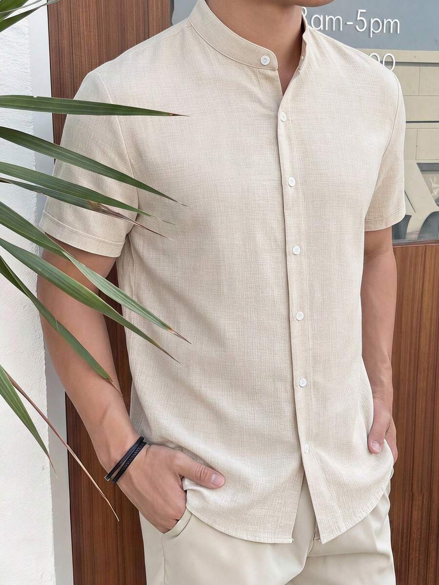 HIMLAND 男士純色單排扣休閒短袖襯衫,適合日常穿著 - 亞麻棕 - 查看 1