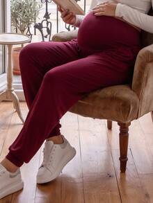 GentleRue Maternity 孕妇纯色可调节腰围哈伦裤 - 酒紅色 - 查看 2