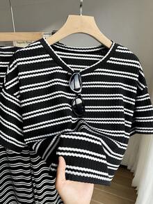 SHEIN EZwear 大码红色条纹T恤和裤子休闲两件套，夏季 - 黑色 - 查看 5
