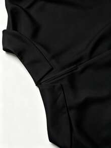SHEIN 夏季襯衫、六月節慶、戶外穿搭襯衫、海灘度假、假期穿搭、白色女款襯衫、圓領白色上衣、寬鬆休閒女款上衣、無袖休閒白色上衣、休閒寬鬆白色襯衫、優雅度假女款襯衫、優雅穿搭、優雅女款白色上衣 - 黑色 - 查看 6