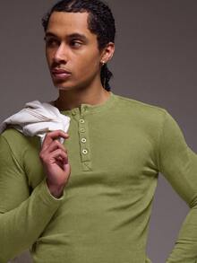 Musero Camiseta de manga larga con tejido de gofre y botones delanteros para hombre, capa superior para primavera&verano - Verde Oliva - Ver 2