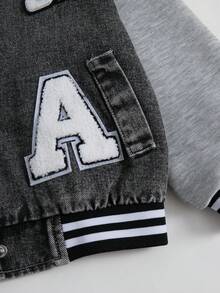 男童街頭休閒學院風數位熊刺繡拼接絎縫連帽淺藍色牛仔夾克，時尚街頭風，適合春秋穿著 - 黑色 - 查看 5