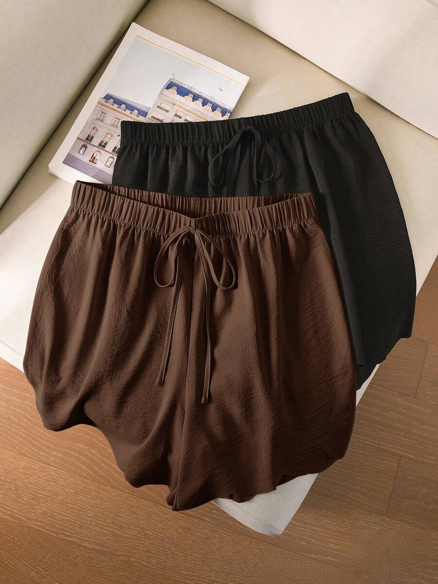 CosyJoli 大尺碼休閒寬鬆短褲多件組 2 件套 夏季服飾 花瓣下擺 黑色與杏色短褲 2 件組 可愛夏季穿搭 外出穿著 休閒短褲 - 棕色 - 查看 1