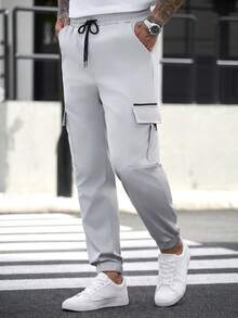 Manfinity CasualCool 男士成熟休閒淺灰色多口袋工裝束口休閒褲 - 淺灰色 - 查看 3