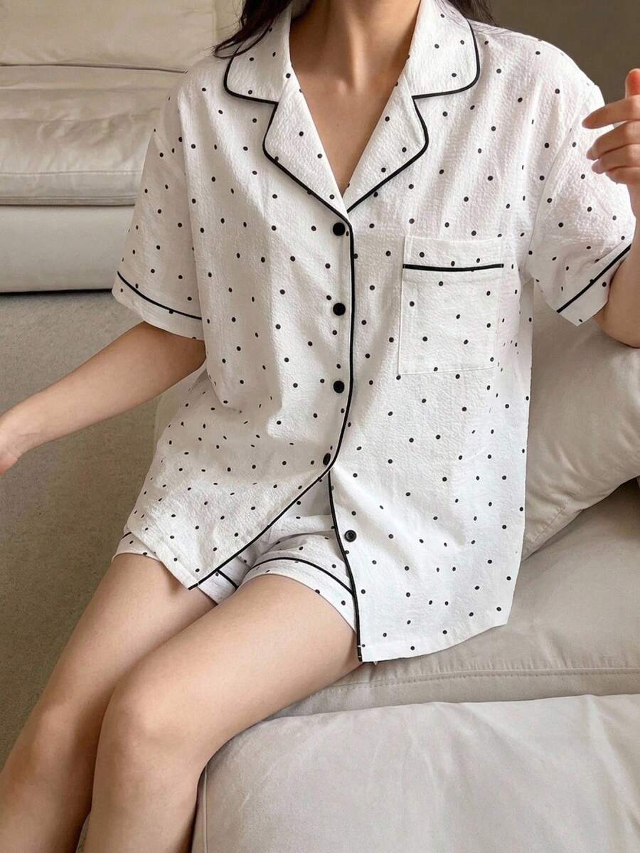 DAZY 波點滿版印花短袖上衣與短褲兩件套夏季女款睡衣套裝 - 白色 - 查看 1