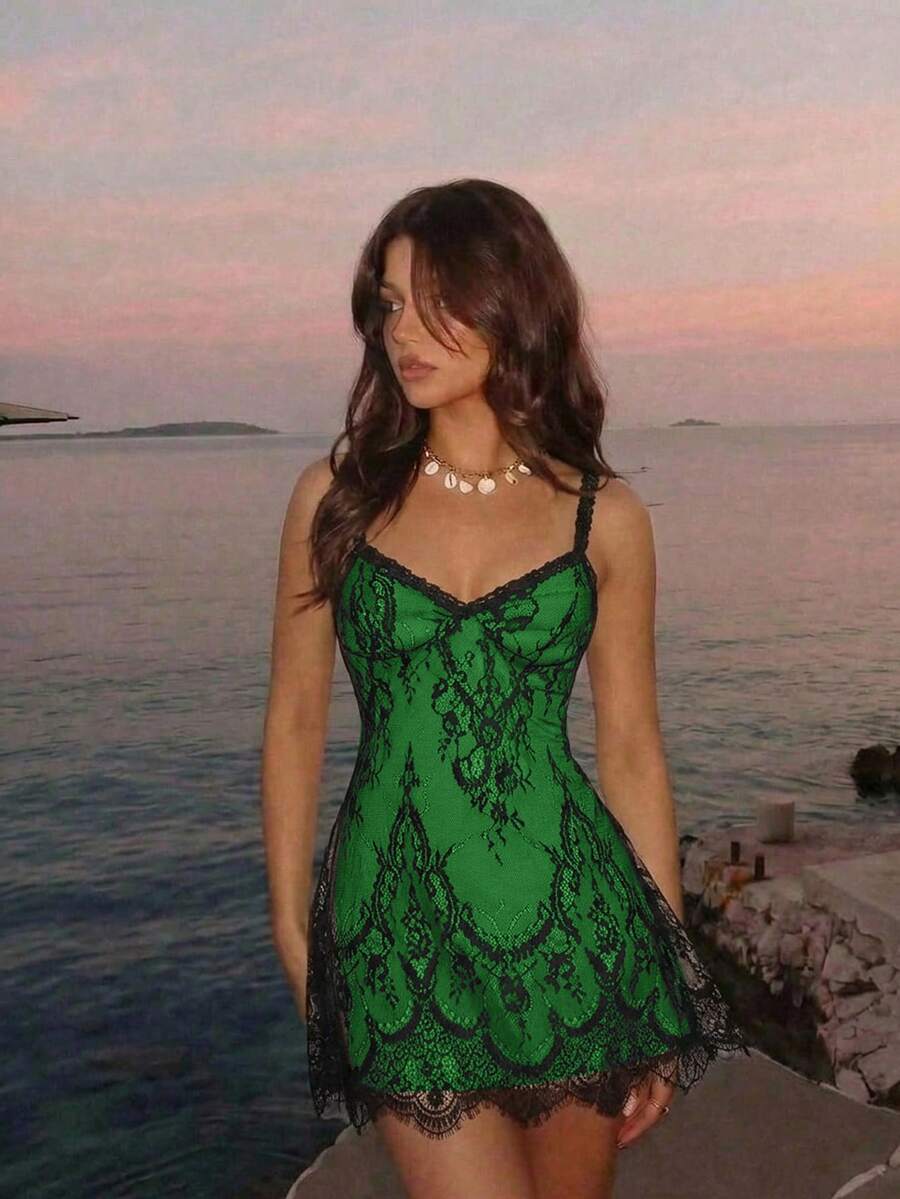 SHEIN MOD 女款蕾絲拼接性感約會派對細肩帶洋裝 - 綠色 - 查看 1