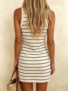 SHEIN Holidaya Gaun Mini Tanpa Lengan Motif Garis-garis Kasual Musim Panas untuk Wanita - MultiWarna - View 2
