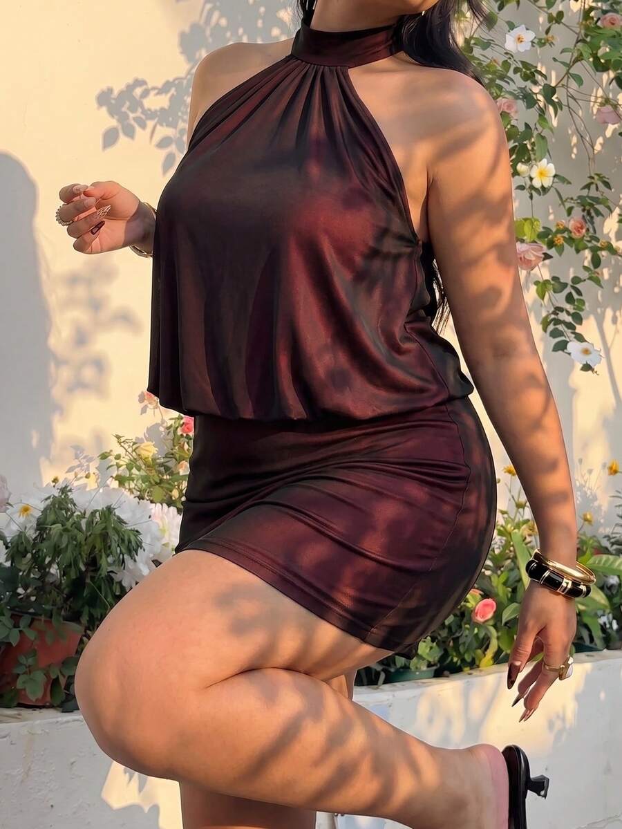 GalTyme 大尺碼女款純色百褶休閒極簡風派對洋裝 - 彩色 - 查看 1