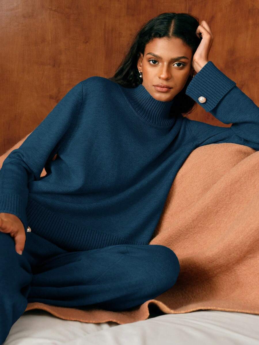 MOTF PREMIUM 女款秋冬休閒極簡純色高領毛衣與長褲兩件套 - 水鴨藍 - 查看 1