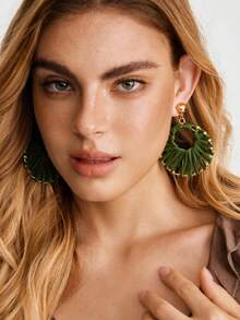 Nocturel 1 Pair Casual Beach Style Woven Raffia Hoop Earrings For Women, Large Waved Metal Hoops, Suitable For Vacation And Daily Wear - Large Raffia Earrings - View 5