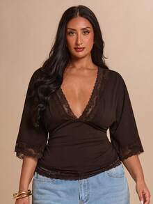SHEIN BAE CURVE 大尺碼女款性感深V領蕾絲飾邊上衣 - 咖啡棕 - 查看 6