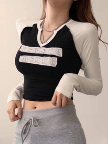 DAZY Women's Letter Pattern Colorblock Casual Everyday Long Sleeve T-Shirt - Black and White - View 7