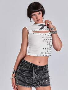 ACID BLVD Atasan Crop Top Wanita Retro Seksi Gaya Pioneer Berongga dengan Logo Digital Cetak Inggris dan Hiasan Kancing untuk Musim Semi/Panas - Putih - View 4