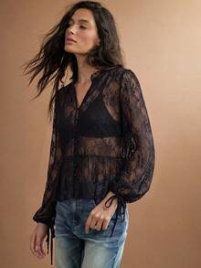 WESTFADE Top de manga larga con cuello alto, lazo delantero, volantes y peplum de malla transparente con lunares, estilo lindo para otoño - Negro - Ver 3