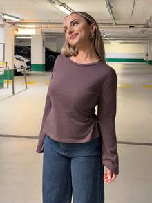 Jeta Ari Brown Round Neck Long Sleeve Flare Cuff Casual Versatile Daily T-Shirt For Women - Brown - View 4