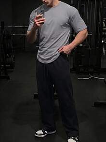 GymBeat 男士純色圓領短袖運動T恤健身上衣 透氣輕量夏季款 - 灰色 - 查看 5