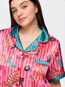 Bonmuse Young Vibrant Fun Tiger Butterfly Lightning Cat Wave Stripe Print Lapel Open Front Satin Plus Size Women's Pajama Set - Multicolor - View 7