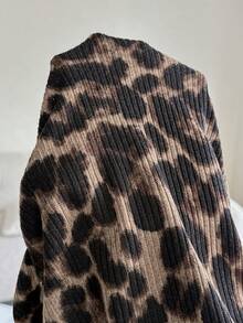 SHEIN Gaun Hamil Motif Leopard dengan Leher Asimetris dan Hem Asimetris Berkerut untuk Musim Gugur - Coffee Brown - View 4