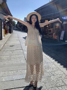 DAZY 女款度假蕾絲拼接細肩帶上衣與迷你裙兩件套，韓風短套裝，夏季女款居家休閒套裝 - 白色 - 查看 11