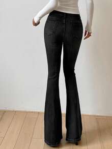 DAZY Jeans acampanados de tiro bajo de ajuste ceñido y lavado azul, versátiles para todas las estaciones - Negro - Ver 2