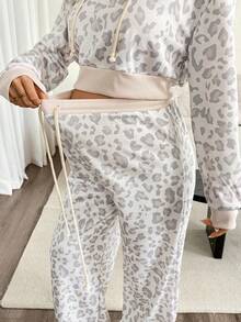 SHEIN Setelan Hamil 2 Potong Hoodie dan Celana Jogging Motif Leopard Musim Gugur - MultiWarna - View 8