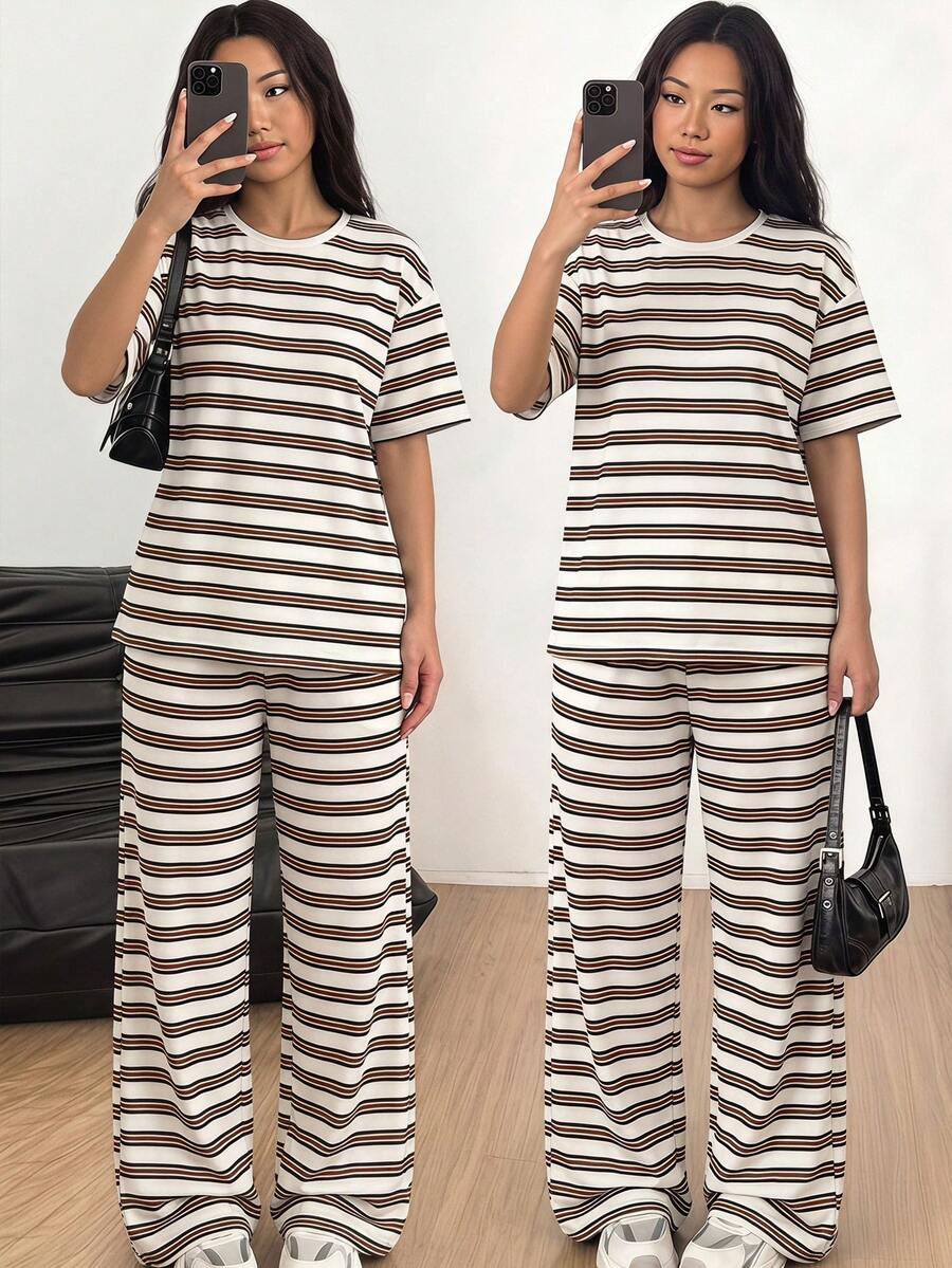 SHEIN 青少年女孩兒童休閒日常棕色針織條紋圓領寬鬆落肩簡約學院風街頭運動兩件套,開學穿搭,可愛,假期家庭戶外春季野餐日常穿著,適合各種場合 - 棕色 - 查看 1