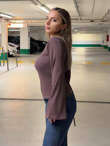 Jeta Ari Brown Round Neck Long Sleeve Flare Cuff Casual Versatile Daily T-Shirt For Women - Brown - View 6