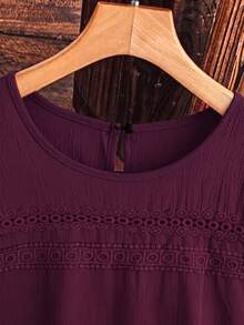 EMERY ROSE Plus Size Women's Solid Color Lace Hollow Out Sleeveless Dress - Red Violet - View 5