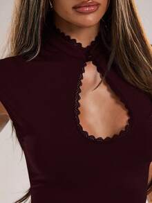SHEIN BAE 春夏女款休閒度假小立領青蛙鈕扣黑色蕾絲面料背心，適合海灘度假、海邊度假、姐妹休閒度假、日常穿著，黑色半透蕾絲上衣，休閒街頭風 - 紫紅色 - 查看 7