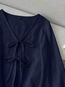 SHEIN LUNE 女款 100% 純棉休閒純色 V 領喇叭袖前打結上衣，春秋款棕色 V 領上衣、海軍藍上衣、海軍藍前綁帶上衣，休閒風格 - 藏蓝色 - 查看 3