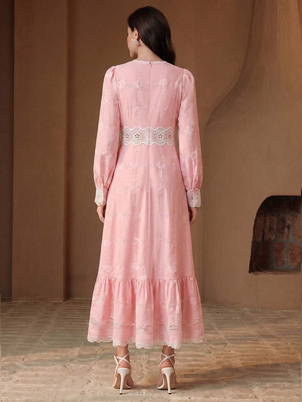 Anewsta Women's New Elegant Elegant Gentle Light Pink Heavy Embroidery Fabric Water-Soluble Lace Patchwork Round Neck Long Sleeve Waist-Cinching Slimming Long Dress